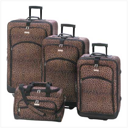 Set of Luggage Leopard print